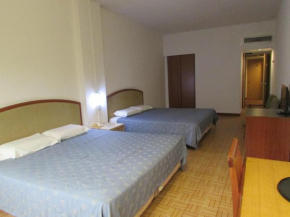 Отель Hotel Supreme  Сингапур